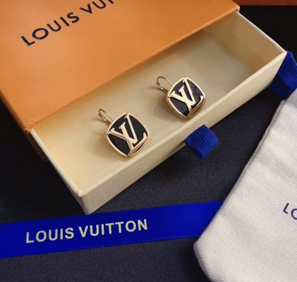 LV earring