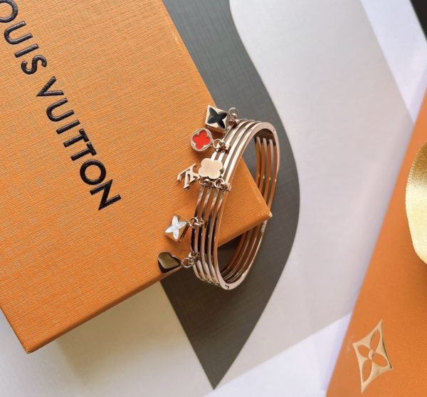 LV bracelet